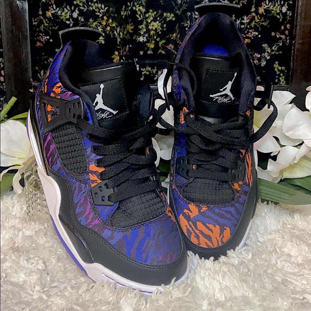 New with Box Air Jordan Retro 4